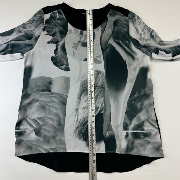 Linea Domani monochrome long sleeve print top Womens Size 14 Flowy hi lo hem - Picture 9 of 10